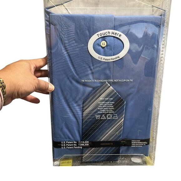 Alexander Julian NWT Men's Blue Dress Shirt and Tie Set Size M 15-15 1/2 34/35 - Picture 4 of 5